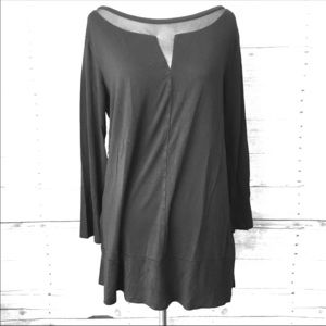 🎉SALE!🎉Cable & Gauge Black Tunic w/ Mesh Accent